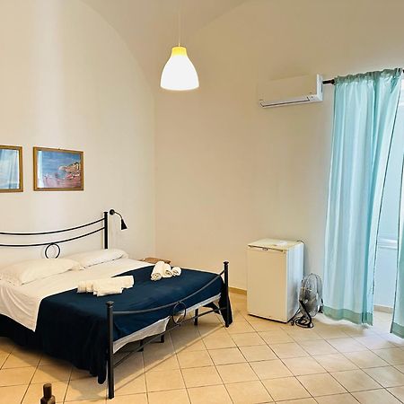 Clorinda - Immobilevante Ponza Dış mekan fotoğraf