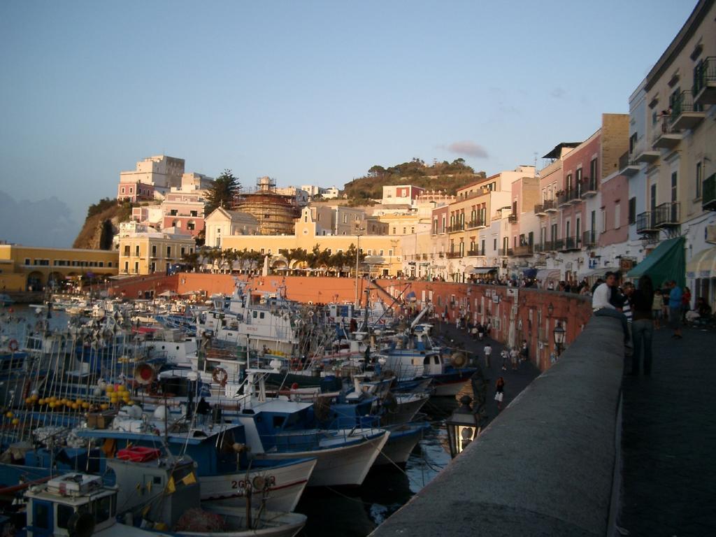 Clorinda - Immobilevante Ponza Oda fotoğraf